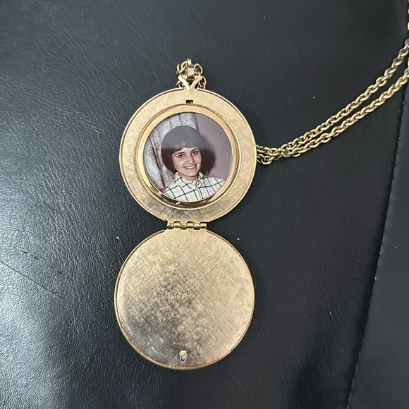 Vintage Embroidered Necklace - Picture 11 of 11